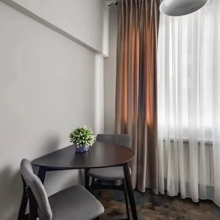 Gravel's Party House Apartment